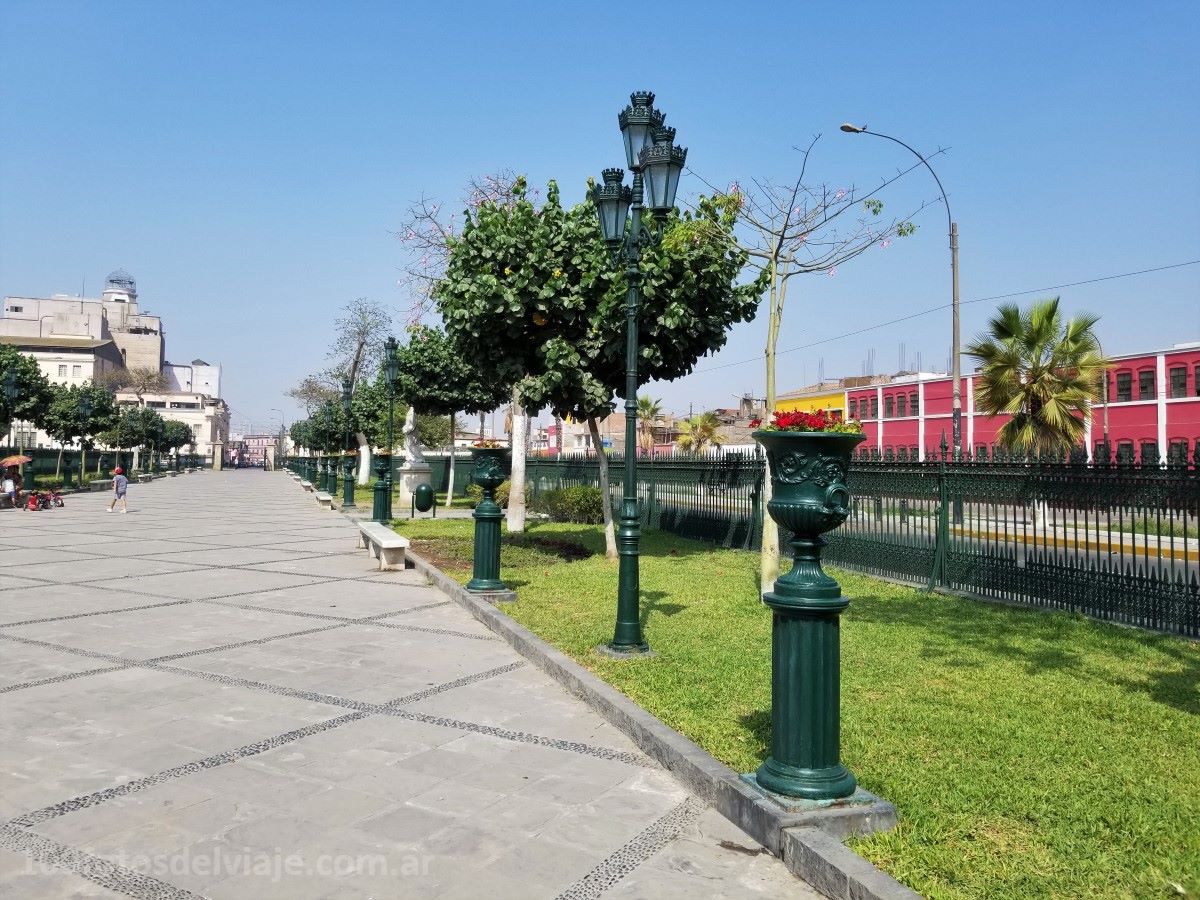 Alameda de los Descalzos