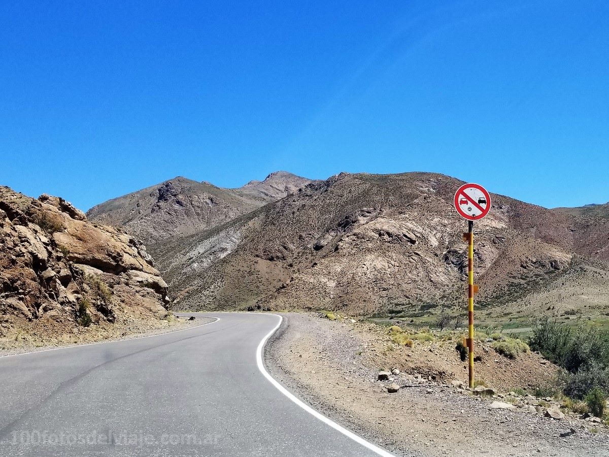 POST DESPLAZADO Camino a Las Leñas – Ruta 222