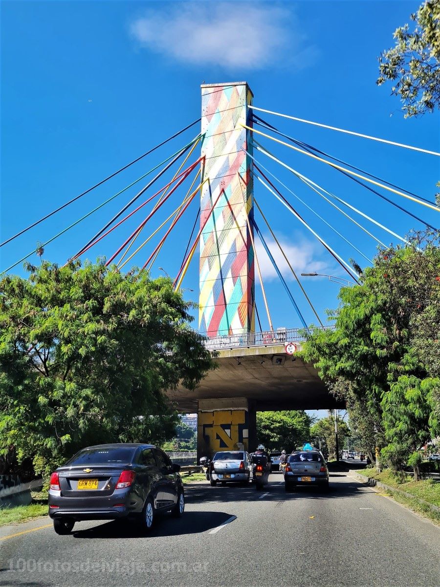 Puente Gilberto Echeverri Mejía
