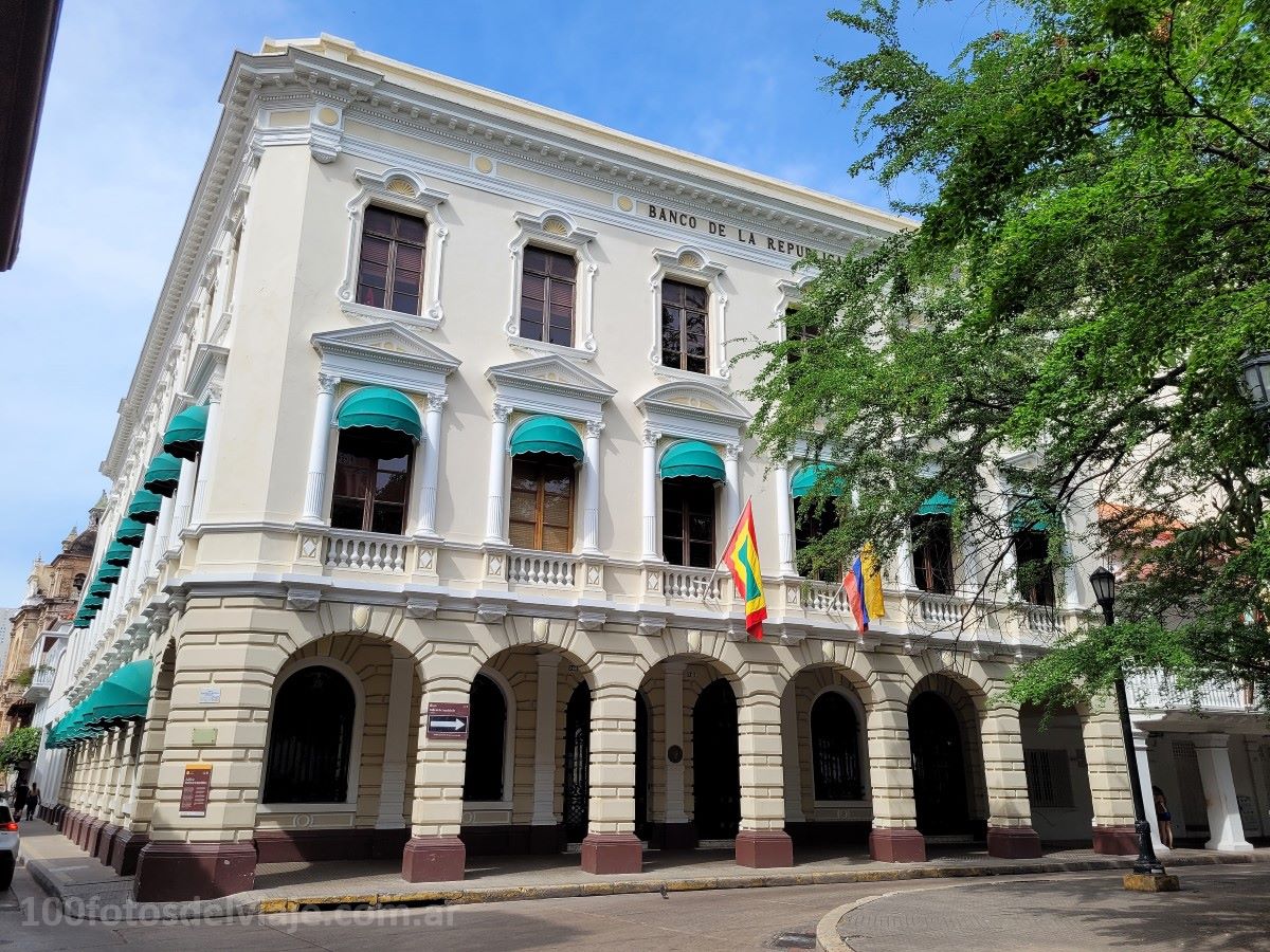 Edificio Banco de La República